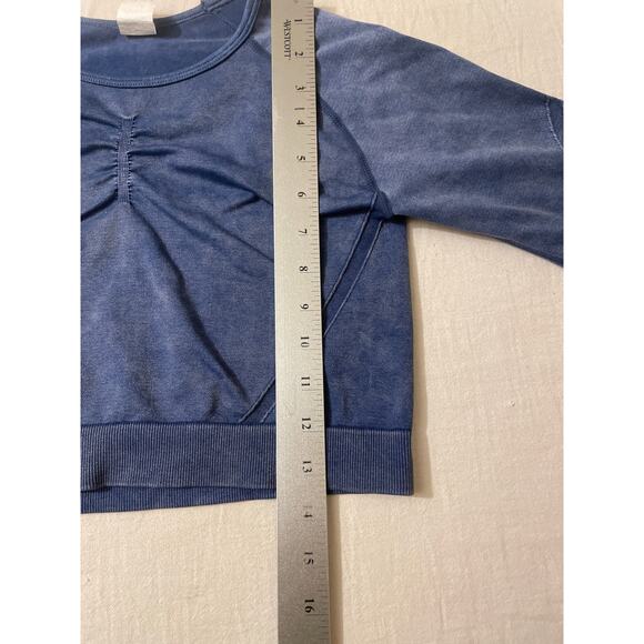 Long Sleeve Workout Top Womens Size Medium Crop Top Active Gym Dance‎ Athletic - Picture 5 of 6